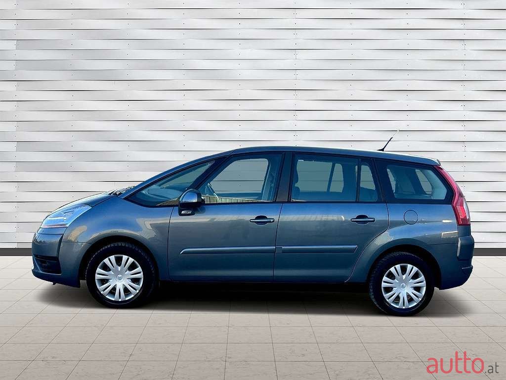 2008' Citroen C4 Picasso photo #2