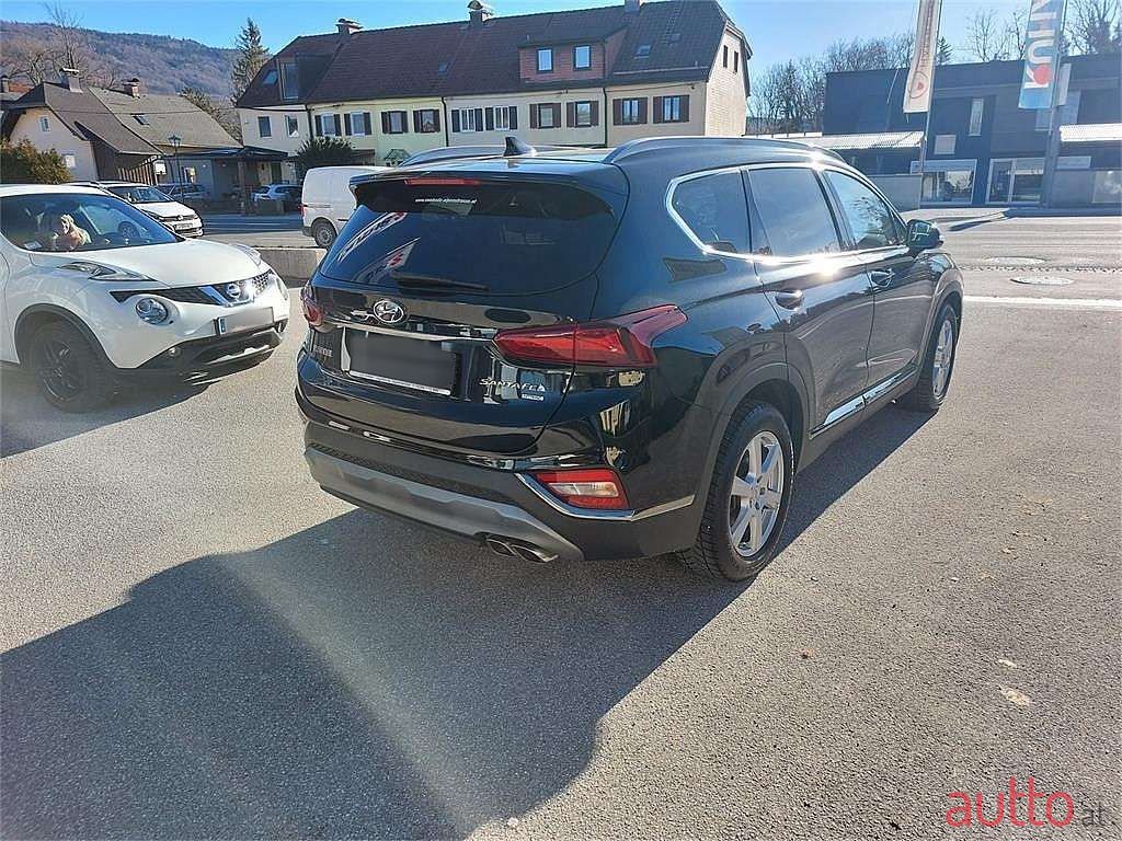 2019' Hyundai Santa Fe photo #4