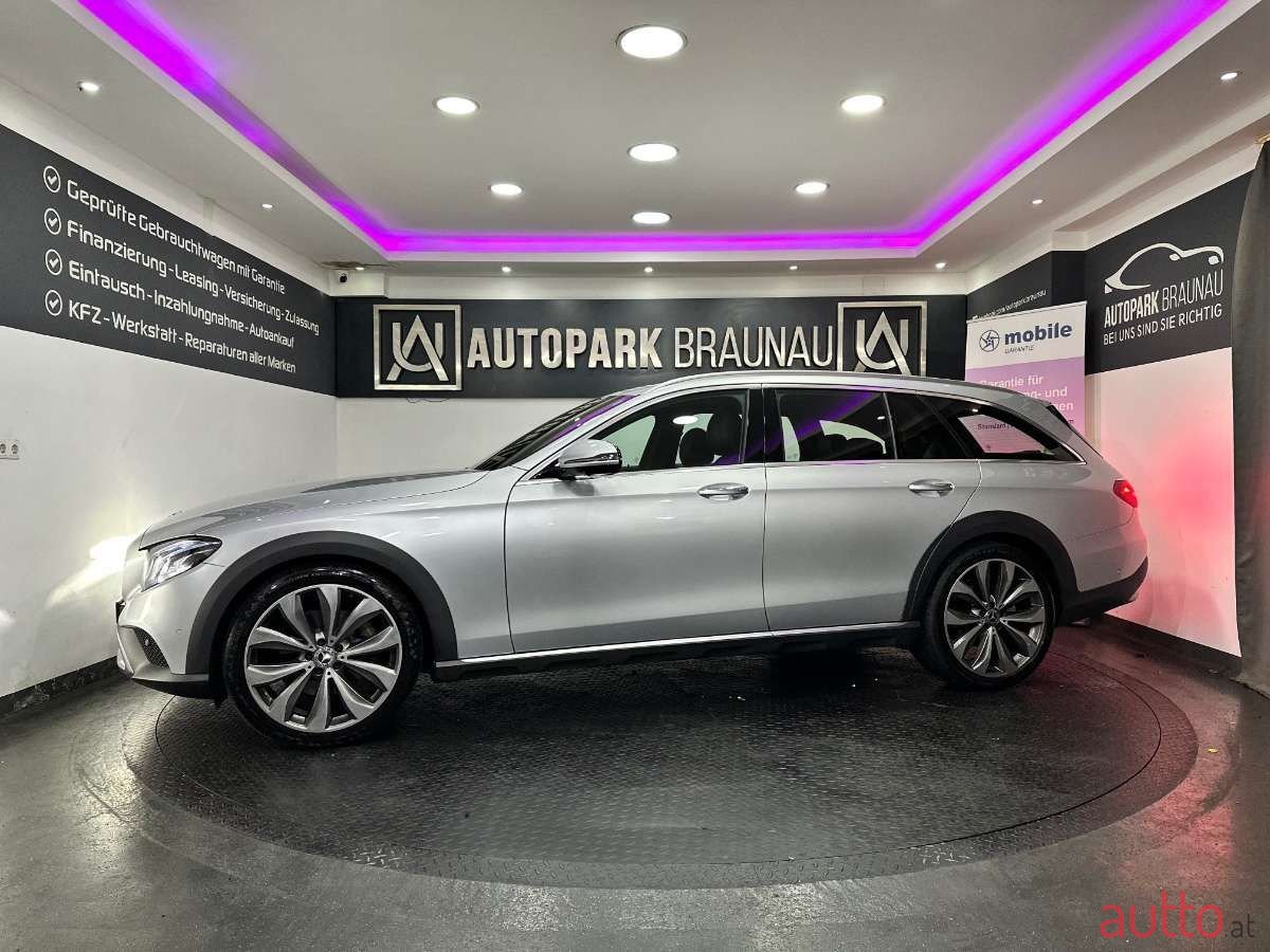 2017' Mercedes-Benz E-Klasse photo #2