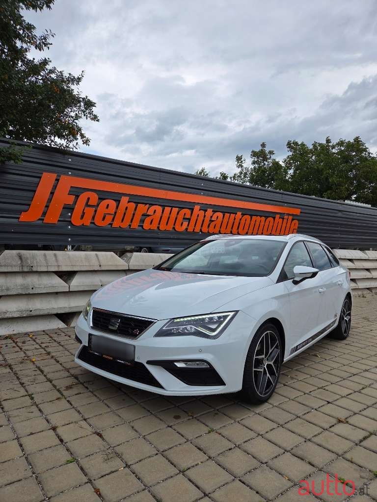 2017' SEAT Leon photo #1