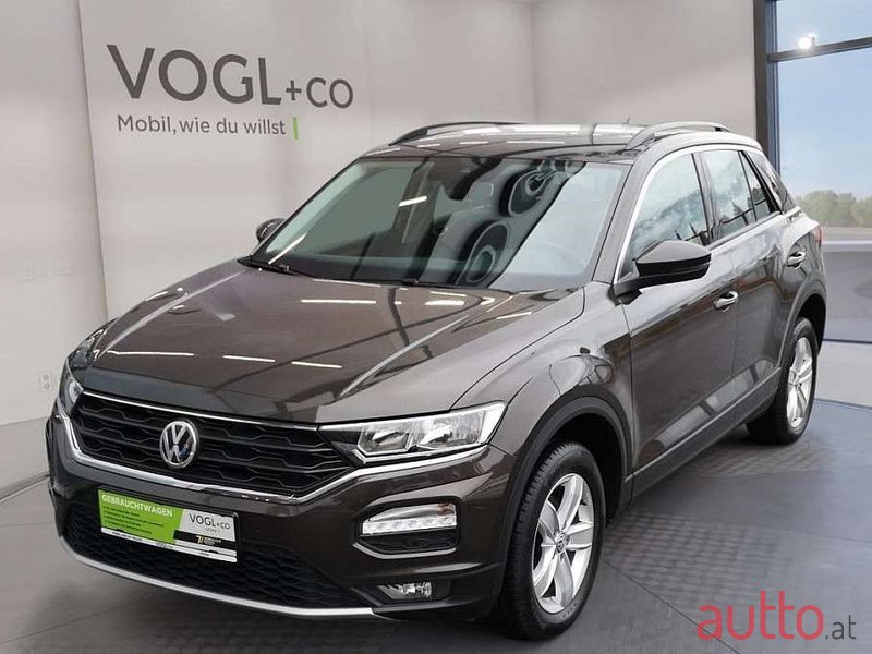2019' Volkswagen T-Roc photo #1