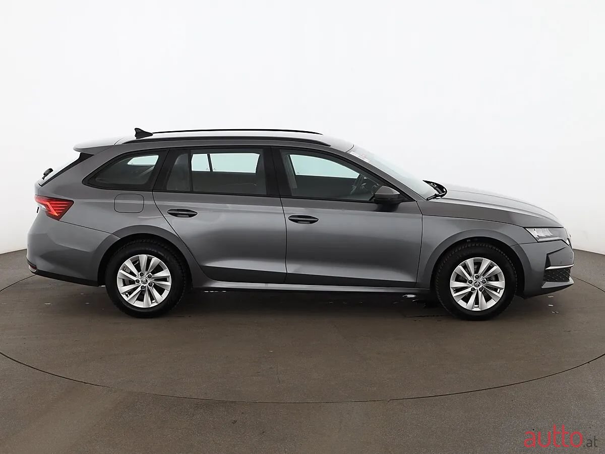 2024' Skoda Octavia photo #3