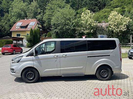 2021' Ford Tourneo photo #3