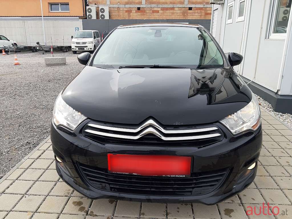 2012' Citroen C4 photo #2