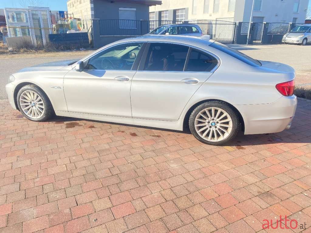 2012' BMW 5Er-Reihe photo #6