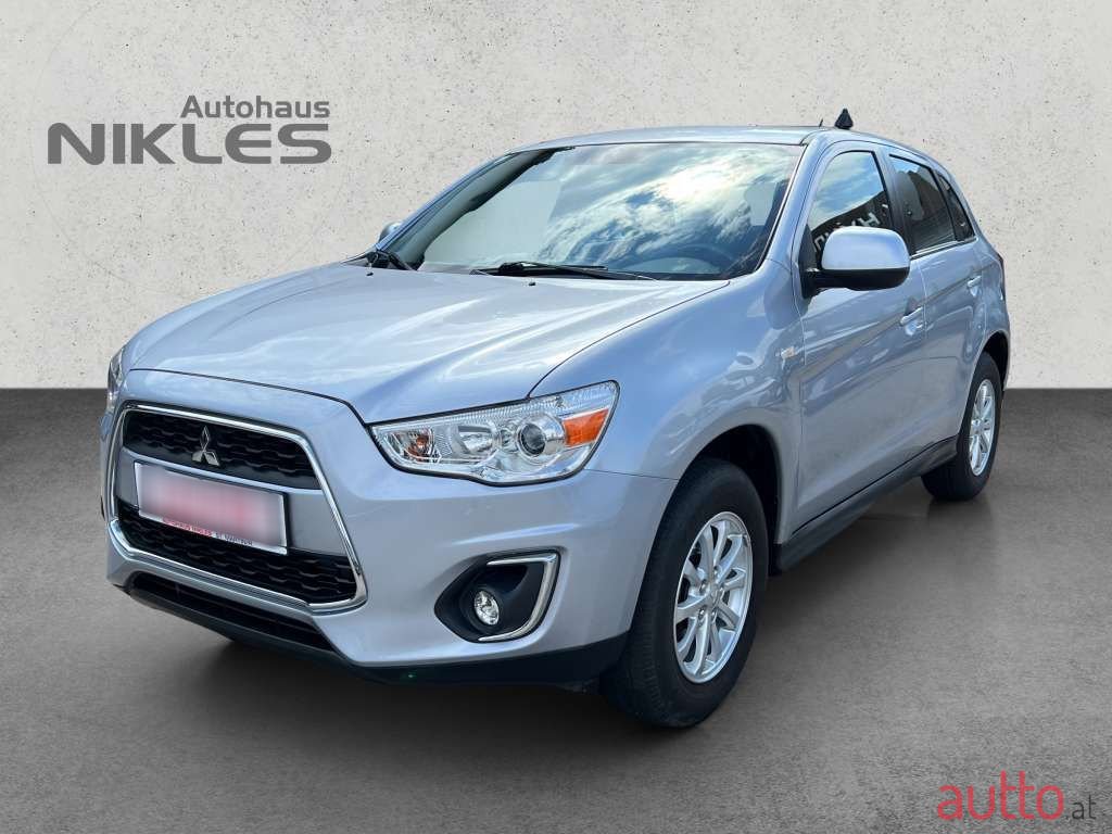2016' Mitsubishi ASX photo #1