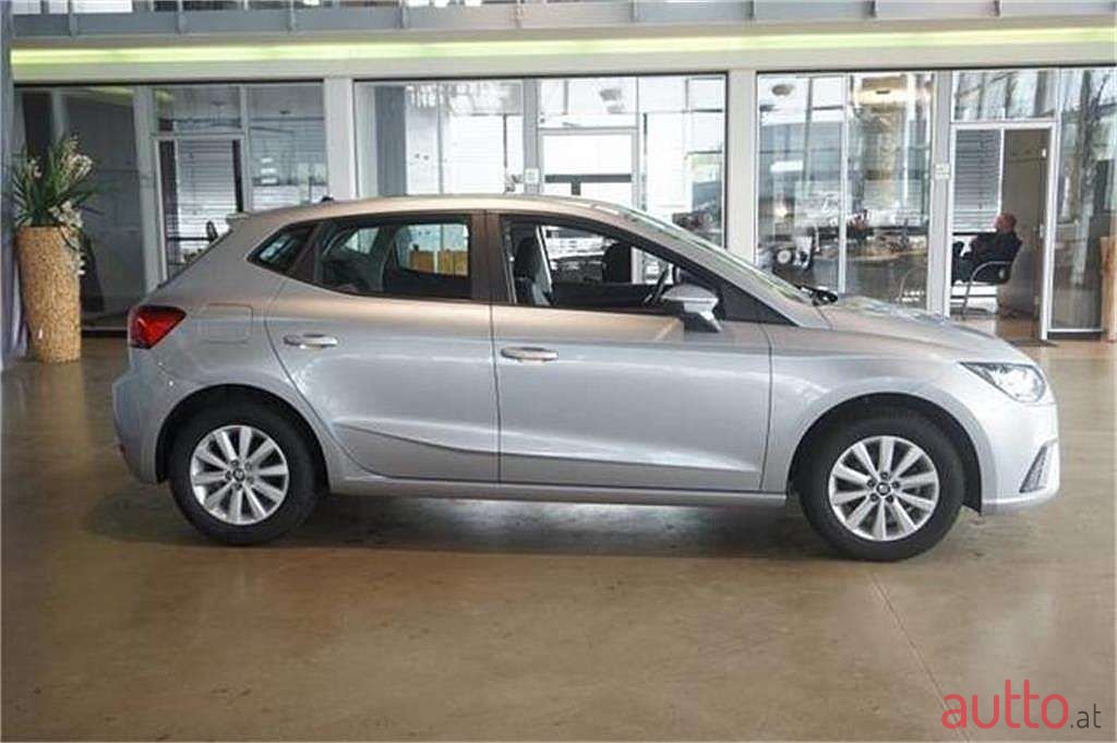 2019' SEAT Ibiza photo #2