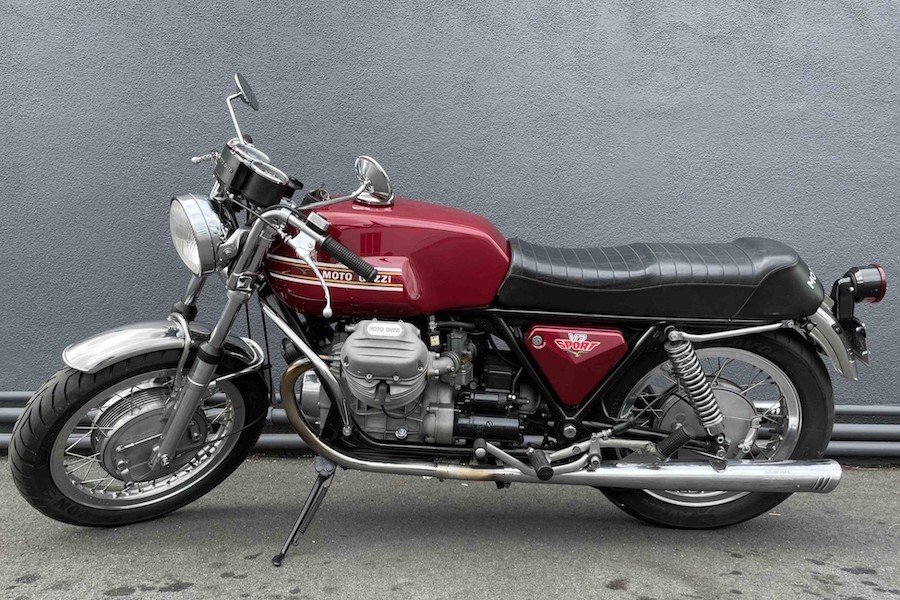 Restored 1973 Moto Guzzi V7 Sport Gains Larger Displacement and Alloy Borrani Boots