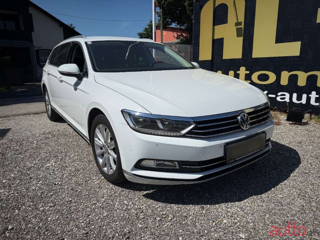 2015' Volkswagen Passat photo #2