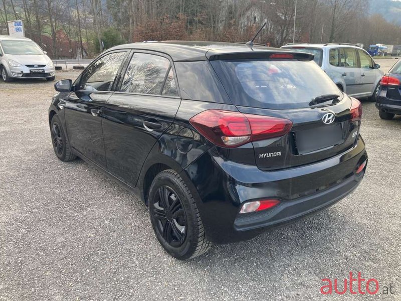 2019' Hyundai i20 photo #5