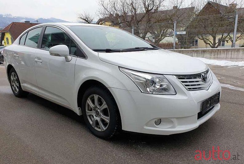 2009' Toyota Avensis photo #1
