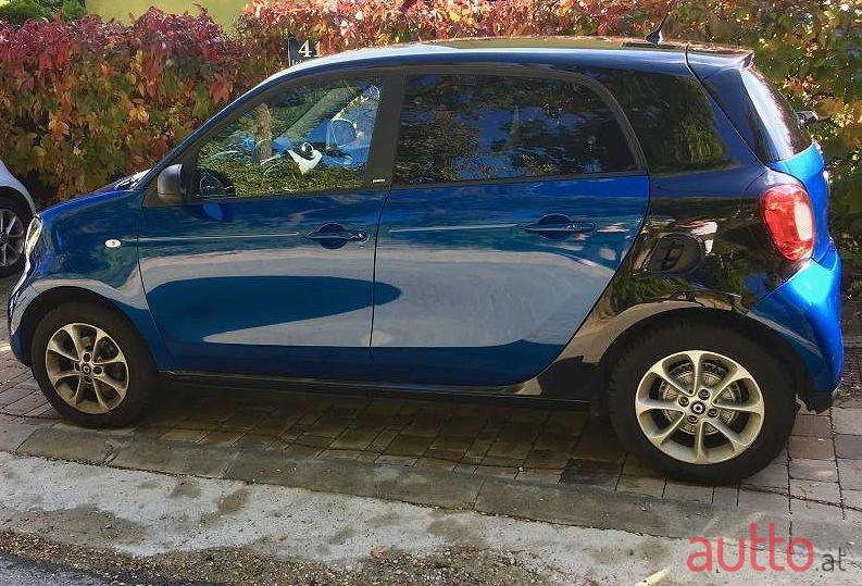 2016' Smart Forfour photo #1