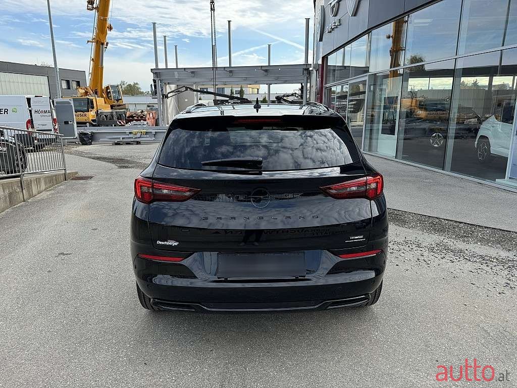 2024' Opel Grandland photo #5