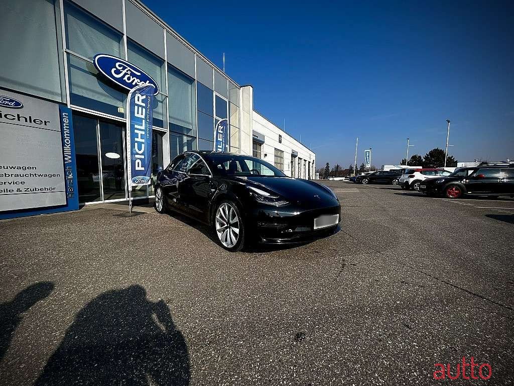 2019' Tesla Model 3 photo #5