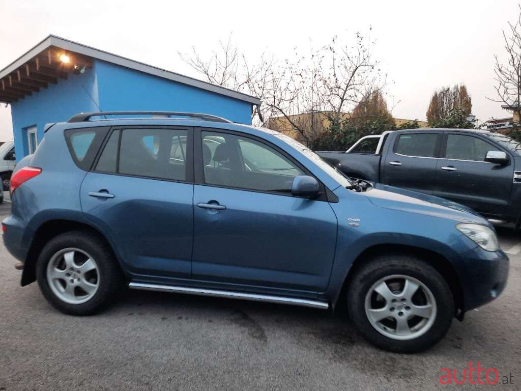 2007' Toyota RAV4 photo #4