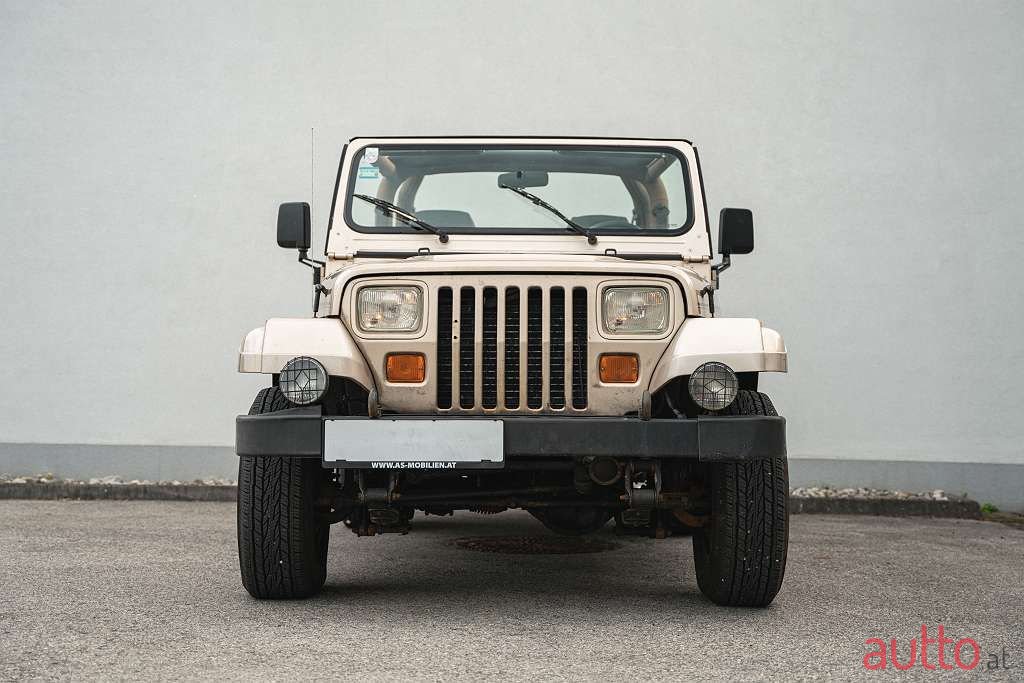 1994' Jeep Wrangler photo #2
