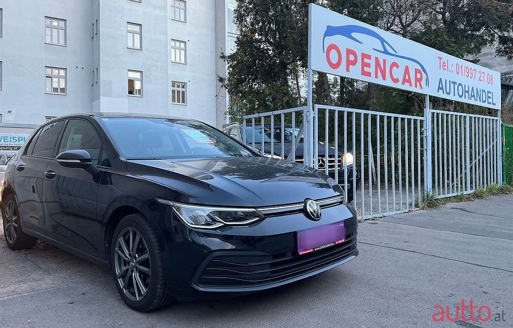 2021' Volkswagen Golf photo #1