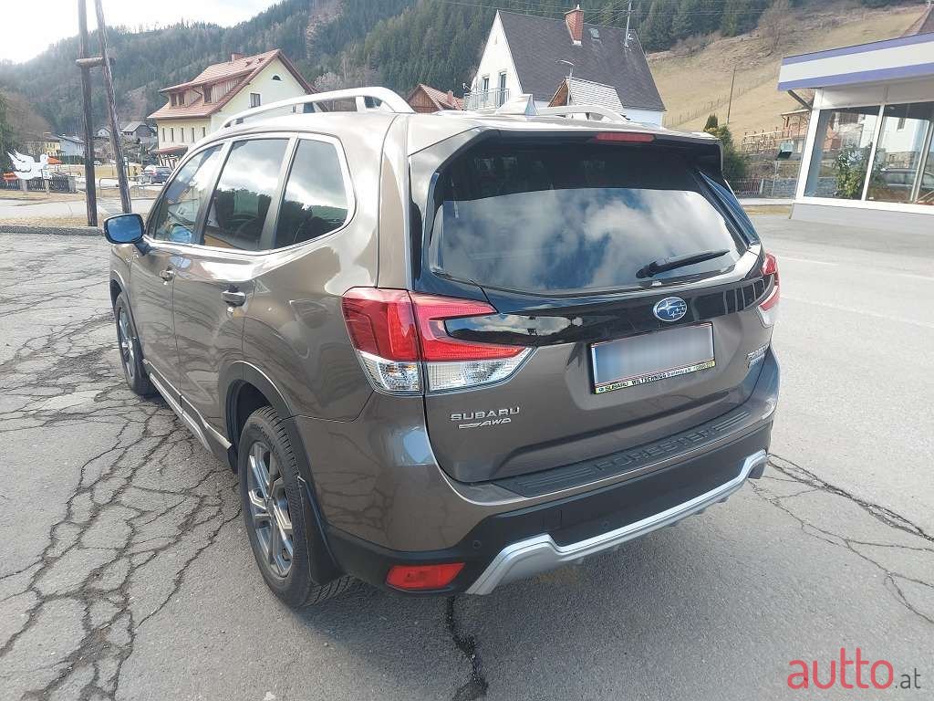 2023' Subaru Forester photo #6