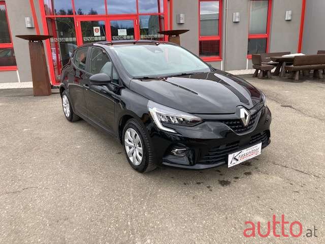 2021' Renault Clio photo #2