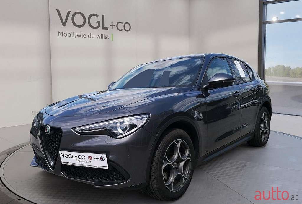 2020' Alfa Romeo Stelvio photo #2