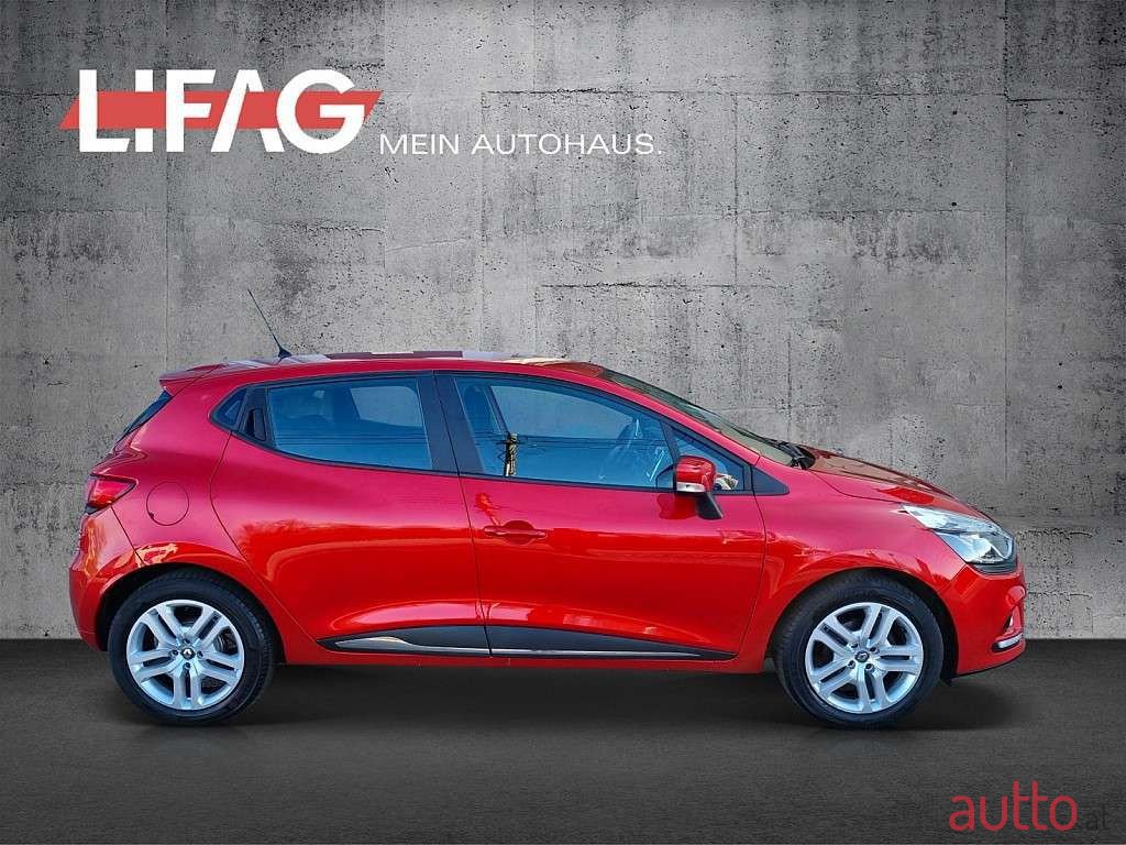 2018' Renault Clio photo #2