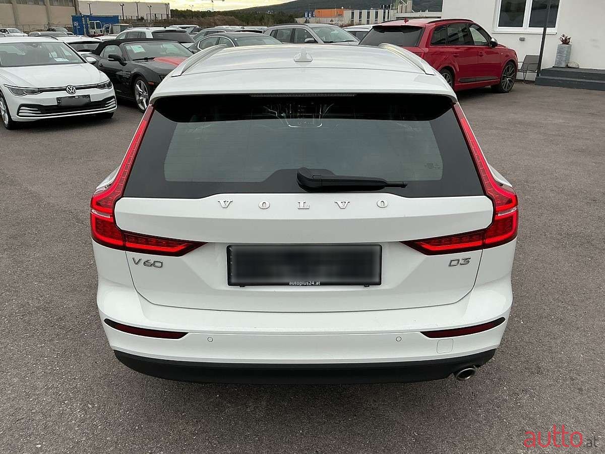 2019' Volvo V60 photo #4