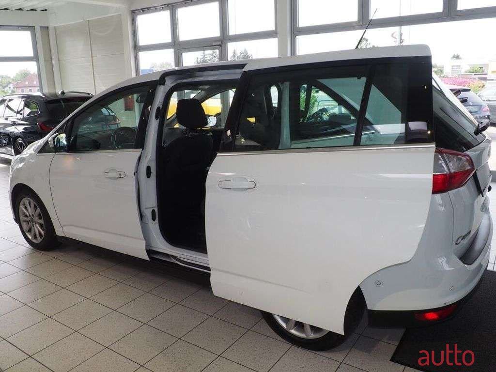 2016' Ford C-MAX photo #5