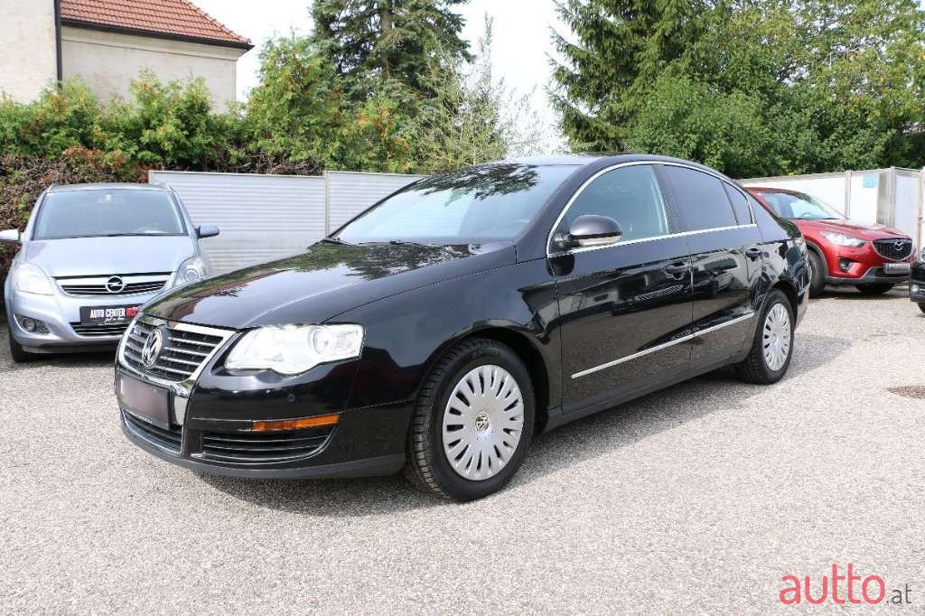 2008' Volkswagen Passat photo #3