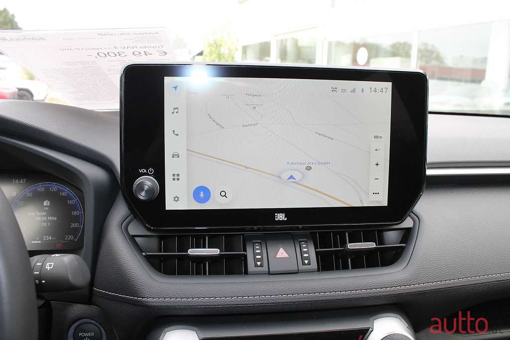 2024' Toyota RAV4 photo #3