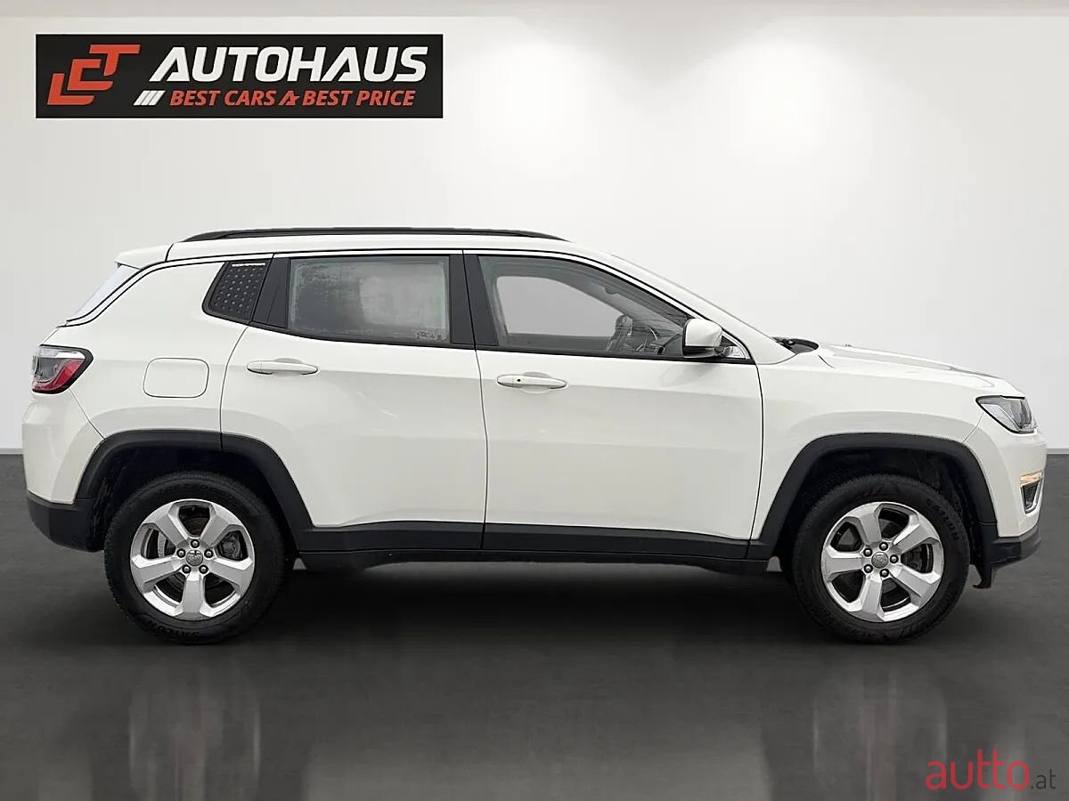 2018' Jeep Compass photo #5