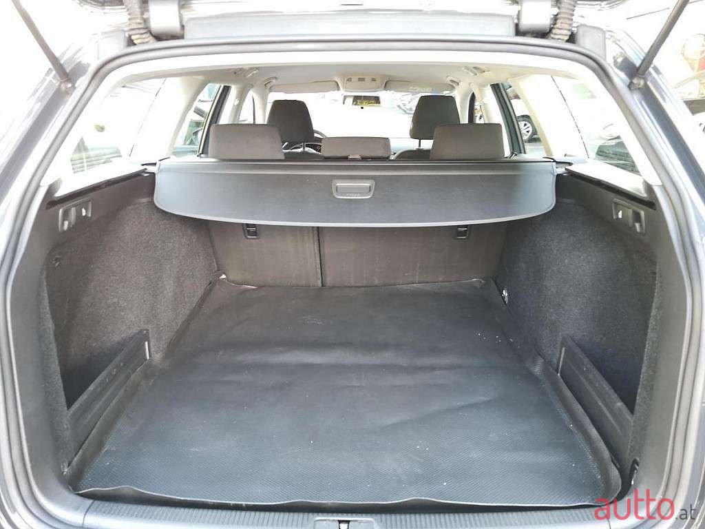 2014' Volkswagen Passat photo #5