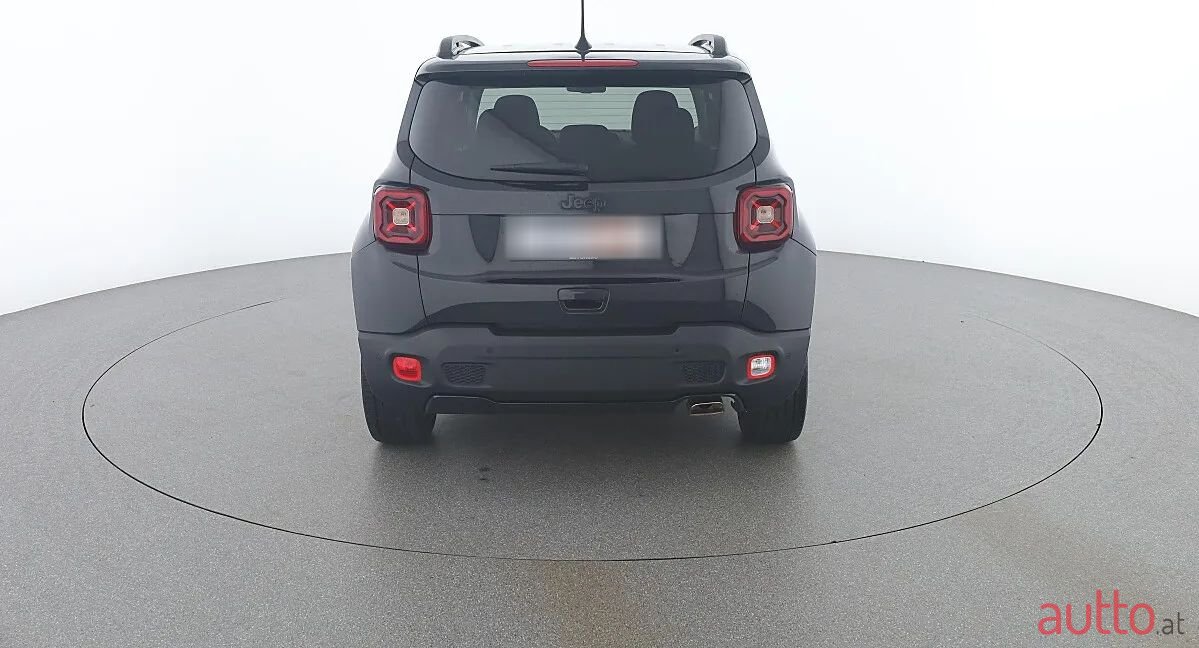 2020' Jeep Renegade photo #4