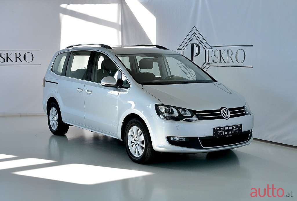 2017' Volkswagen Sharan photo #1