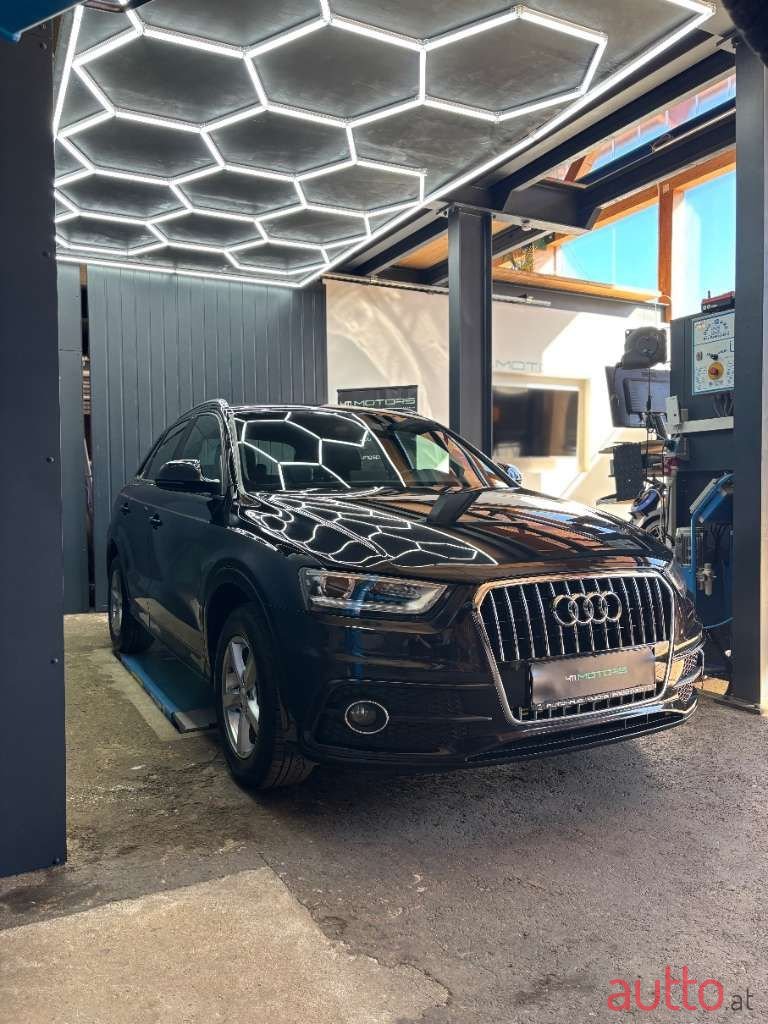 2013' Audi Q3 photo #6