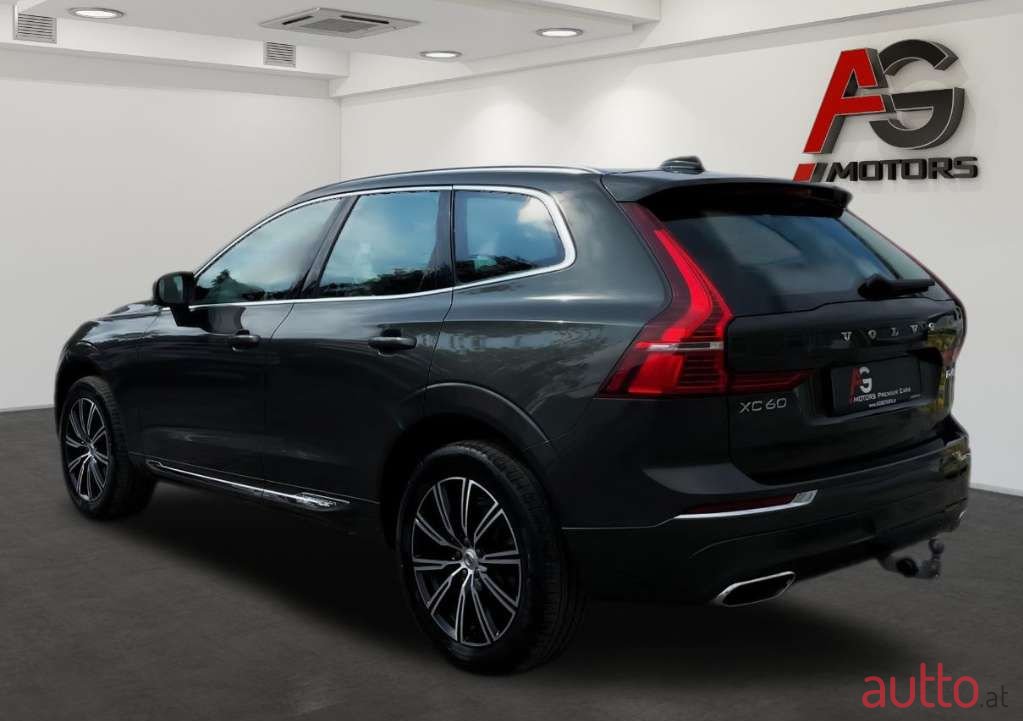 2019' Volvo XC60 photo #2