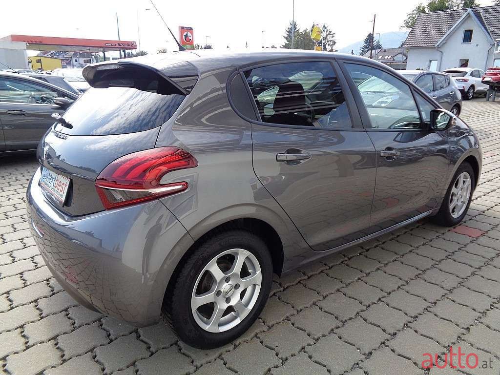 2018' Peugeot 208 photo #6
