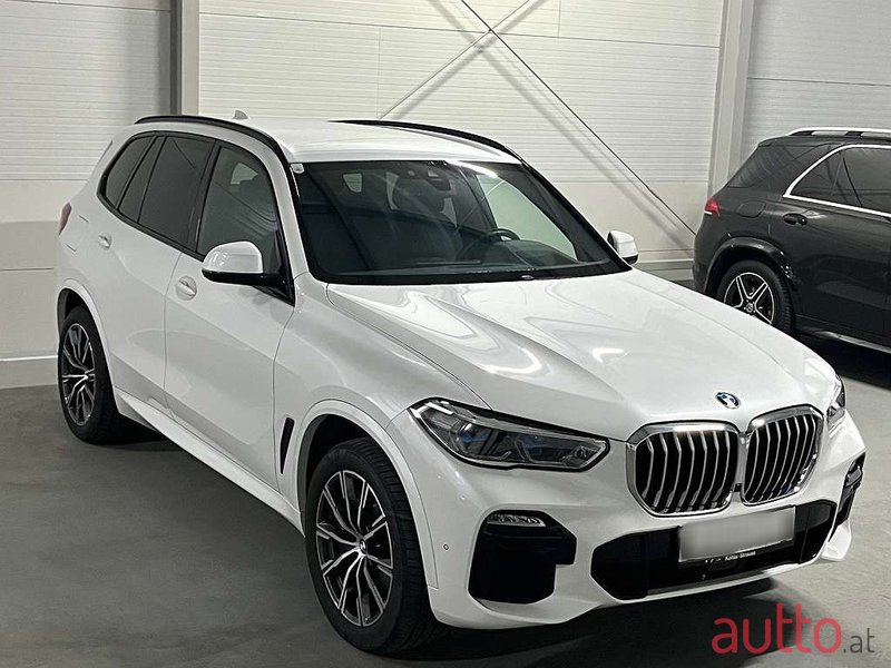 2020' BMW X5 photo #3