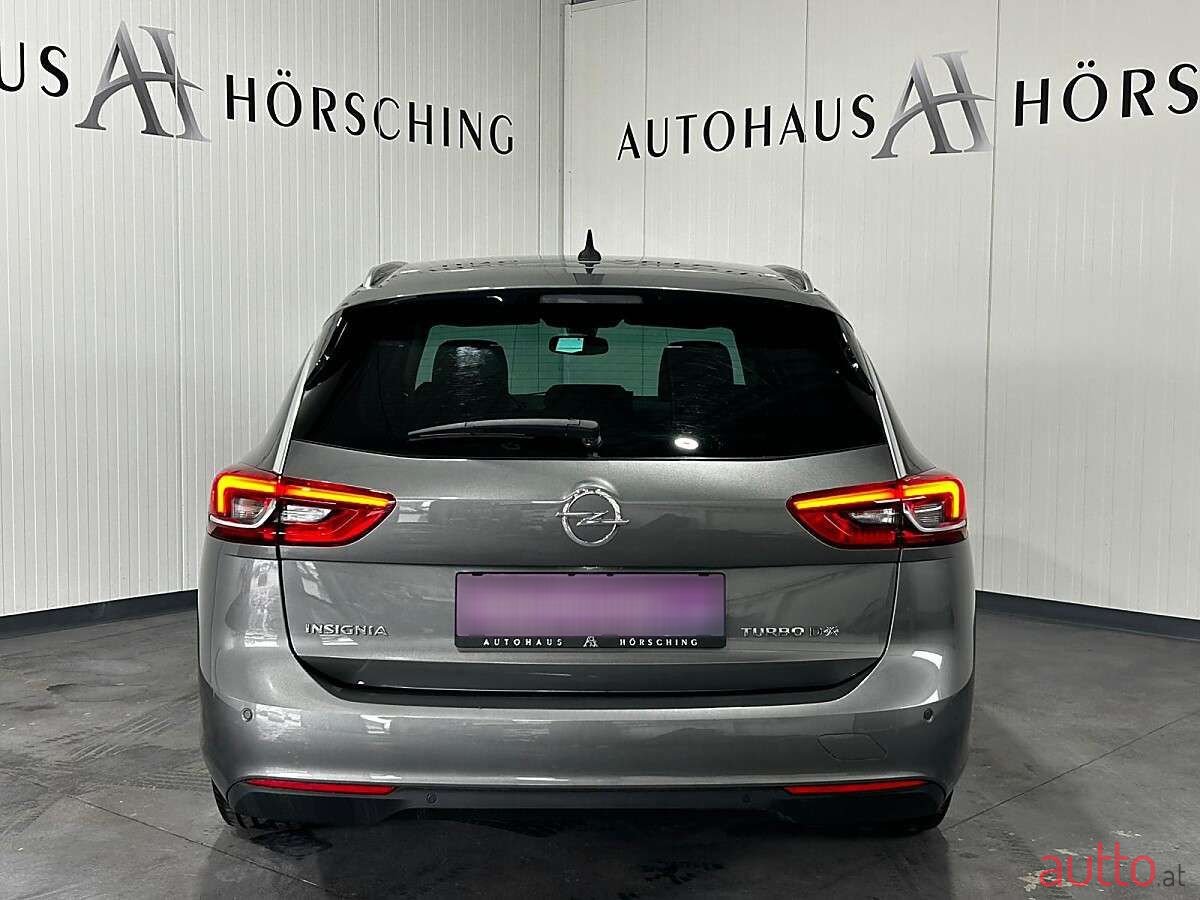 2018' Opel Insignia photo #5