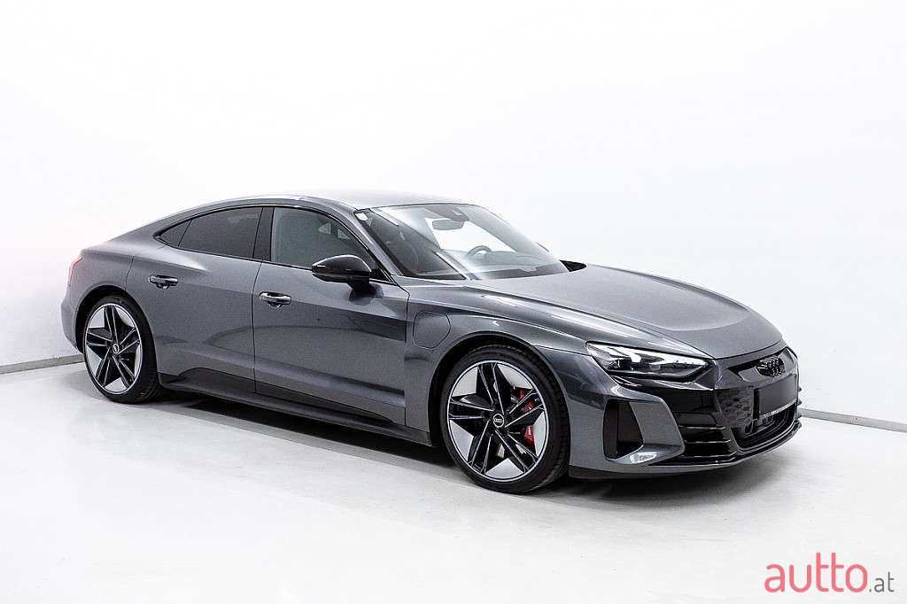 2021' Audi e-tron GT photo #4