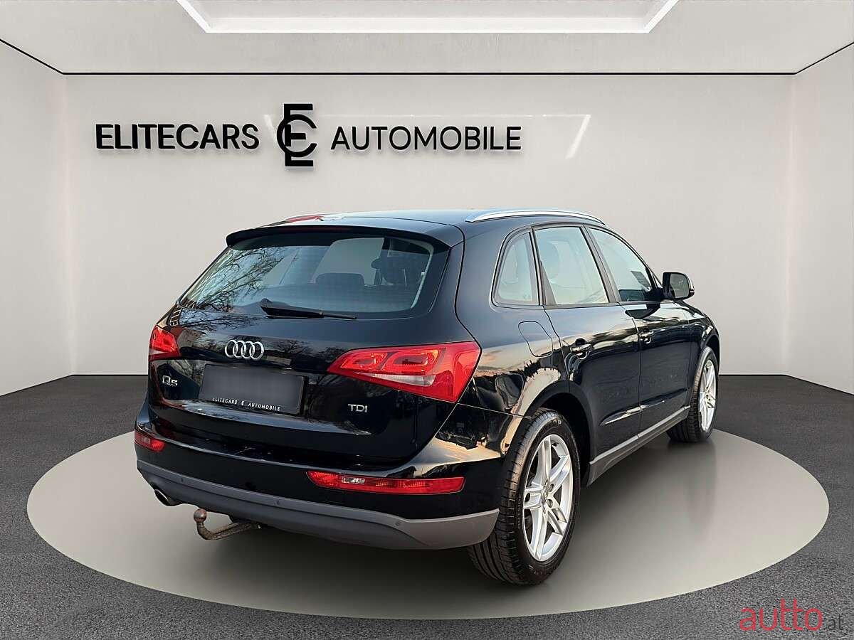 2012' Audi Q5 photo #2