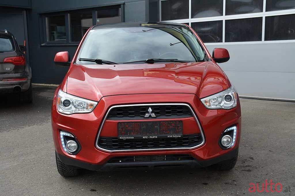 2014' Mitsubishi ASX photo #2