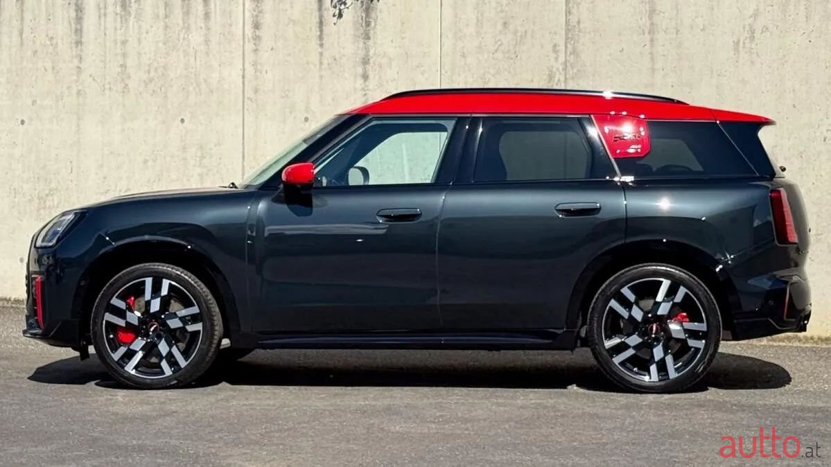 2024' MINI Countryman photo #5