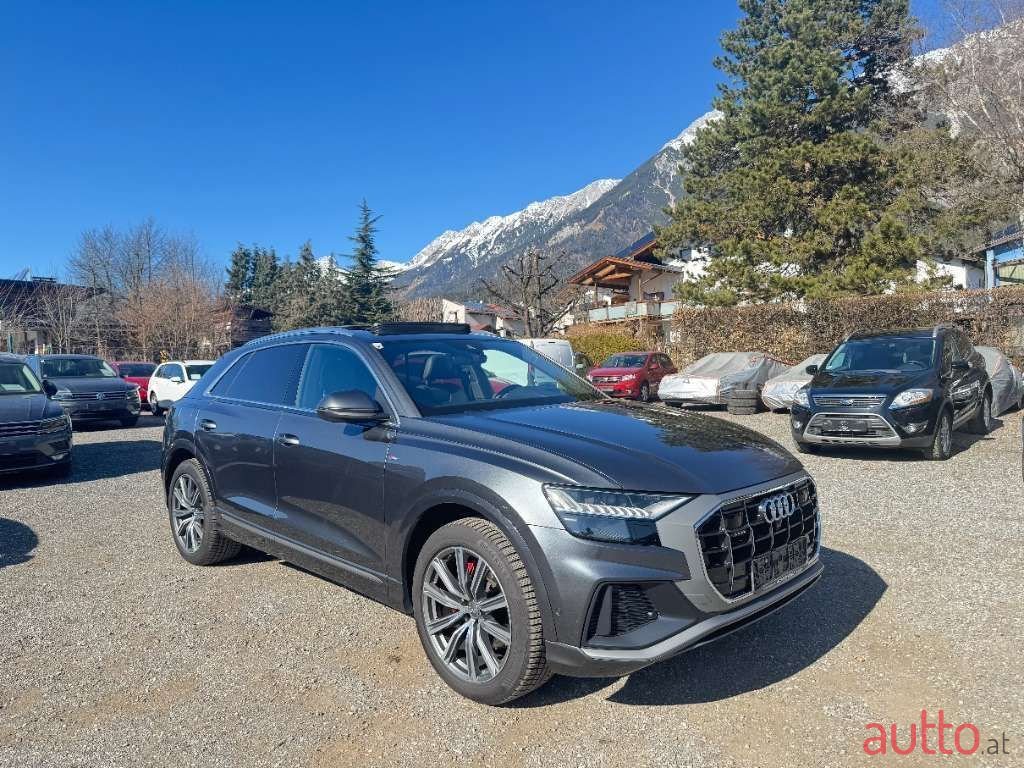 2018' Audi Q8 photo #2