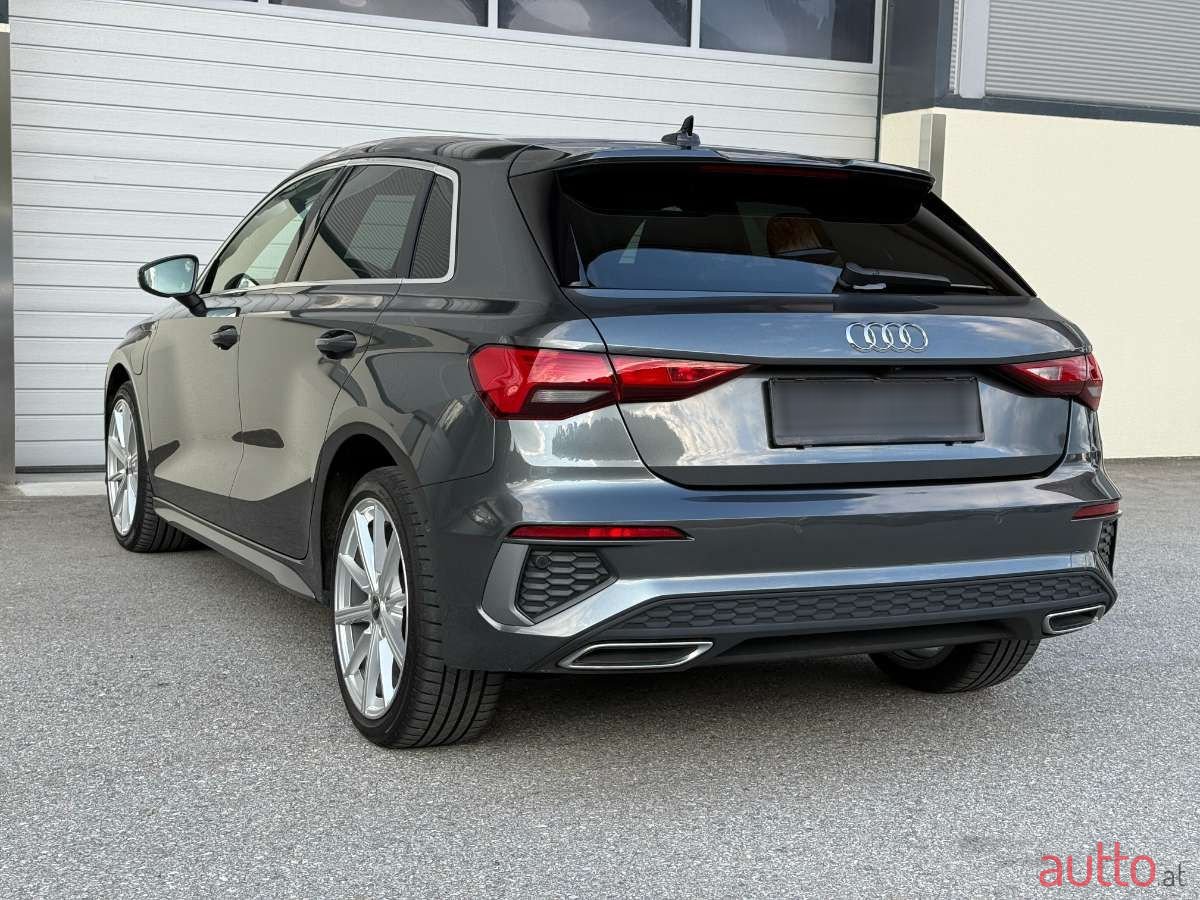 2022' Audi A3 photo #4