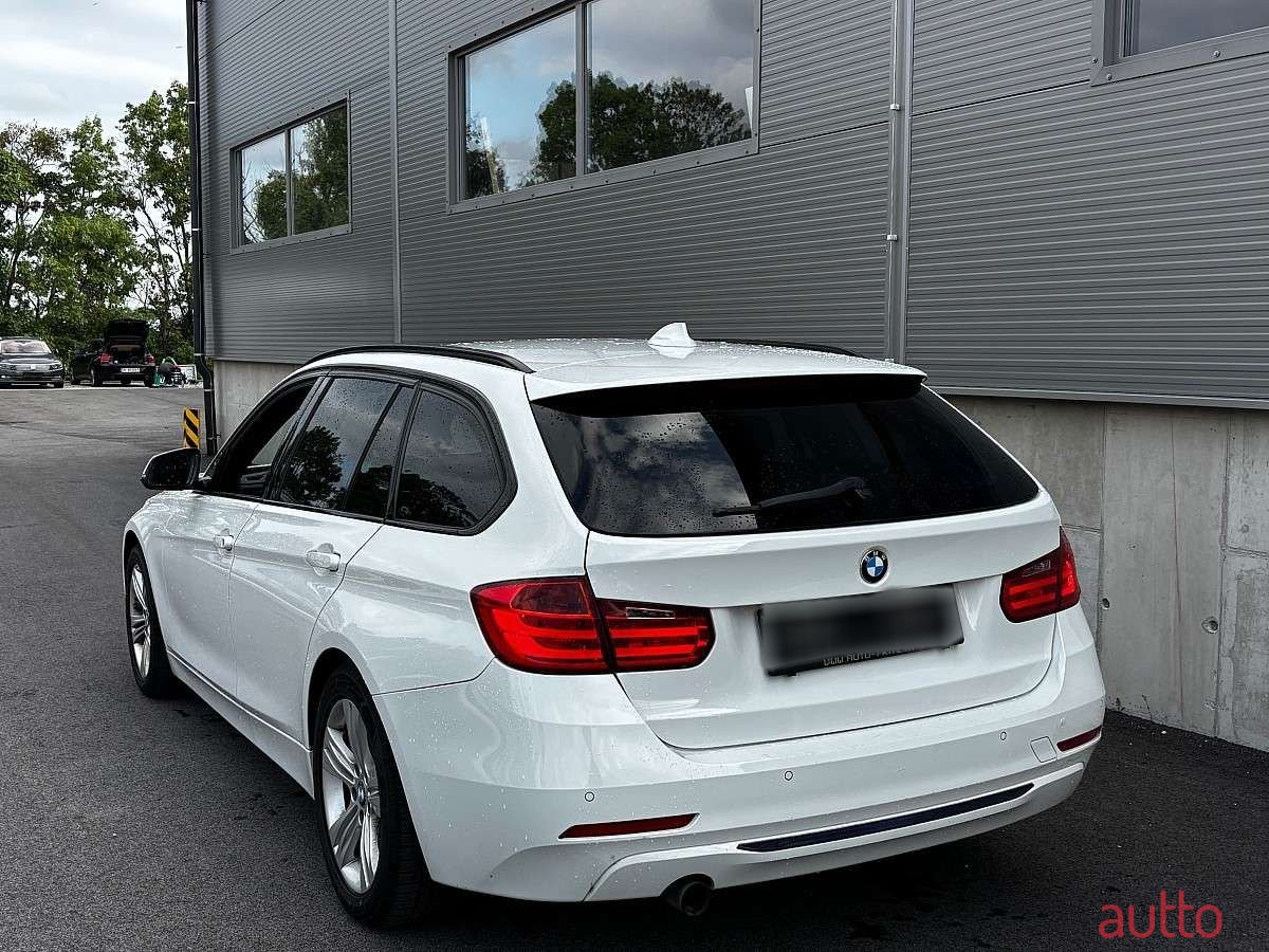 2013' BMW 3Er-Reihe photo #4