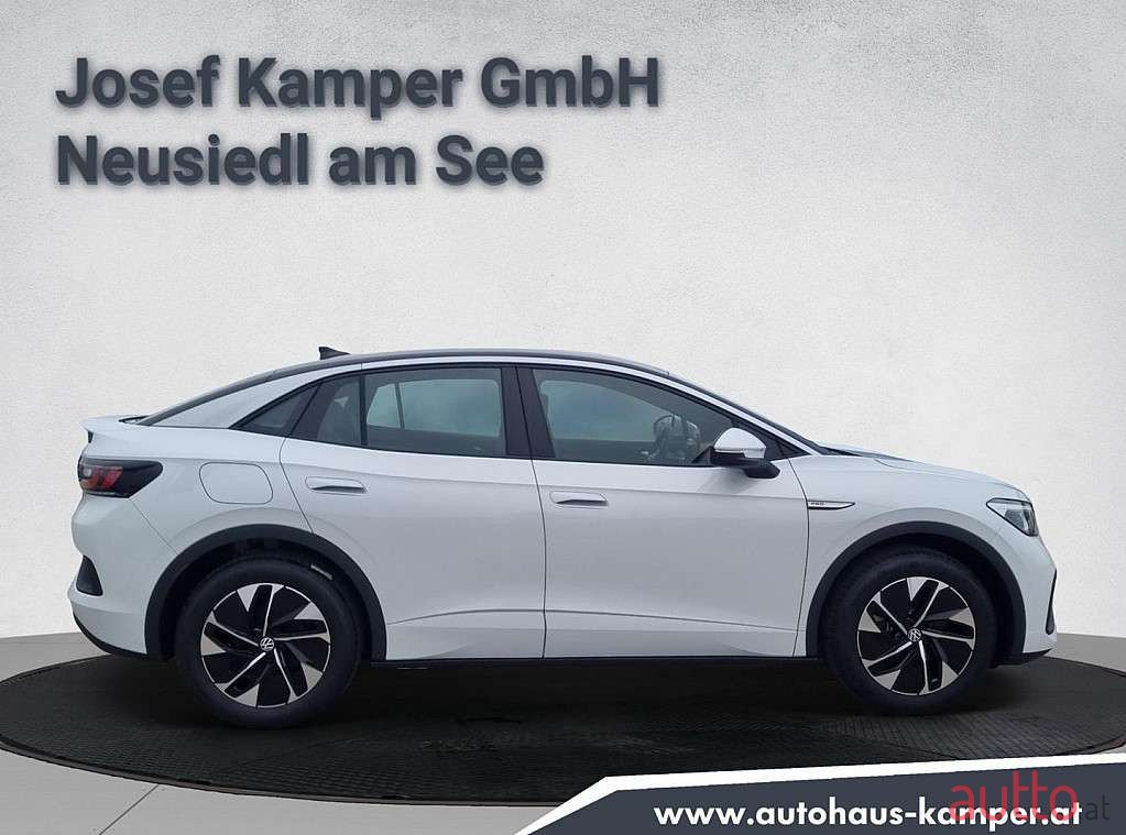 2022' Volkswagen ID.5 photo #3