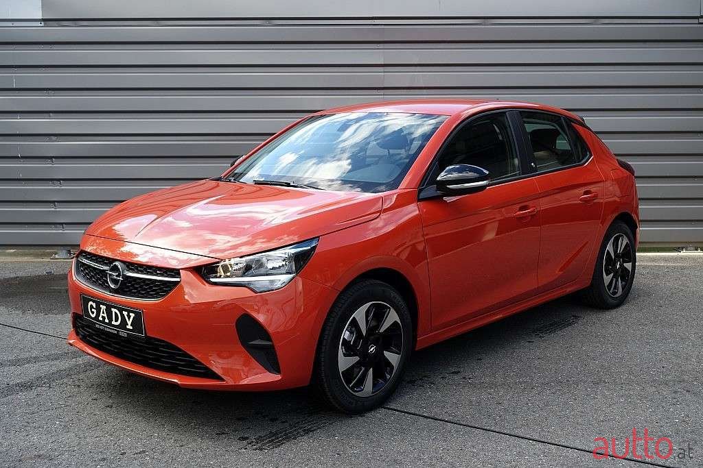 2021' Opel Corsa photo #1