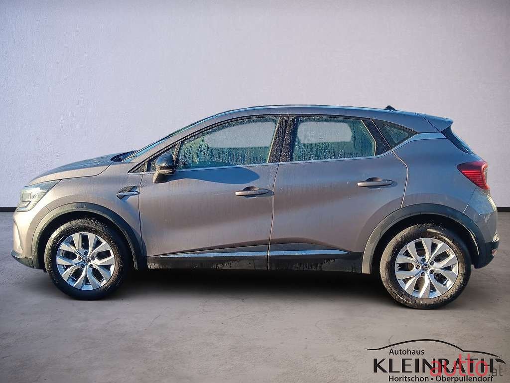 2020' Renault Captur photo #6
