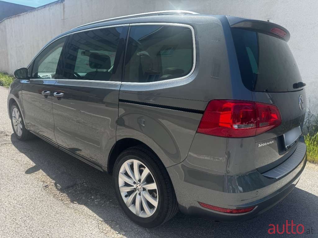 2014' Volkswagen Sharan photo #6