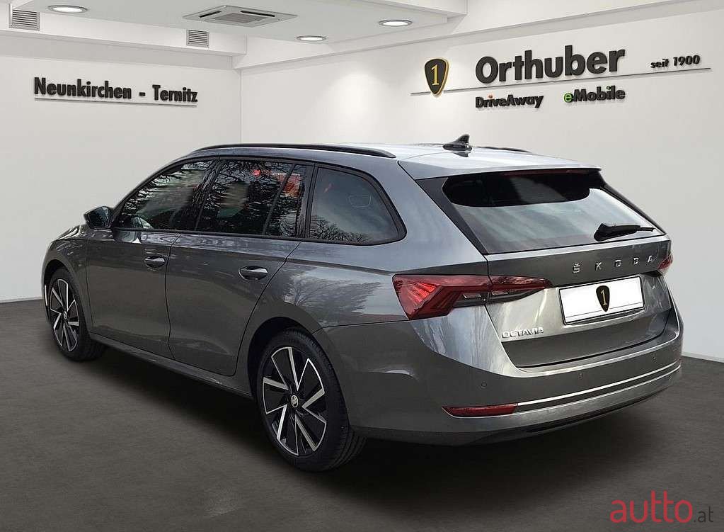 2023' Skoda Octavia photo #5